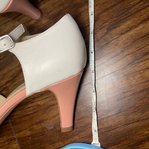 Chelsea Crew Gatsby Pumps heel - Picture 6 of 6